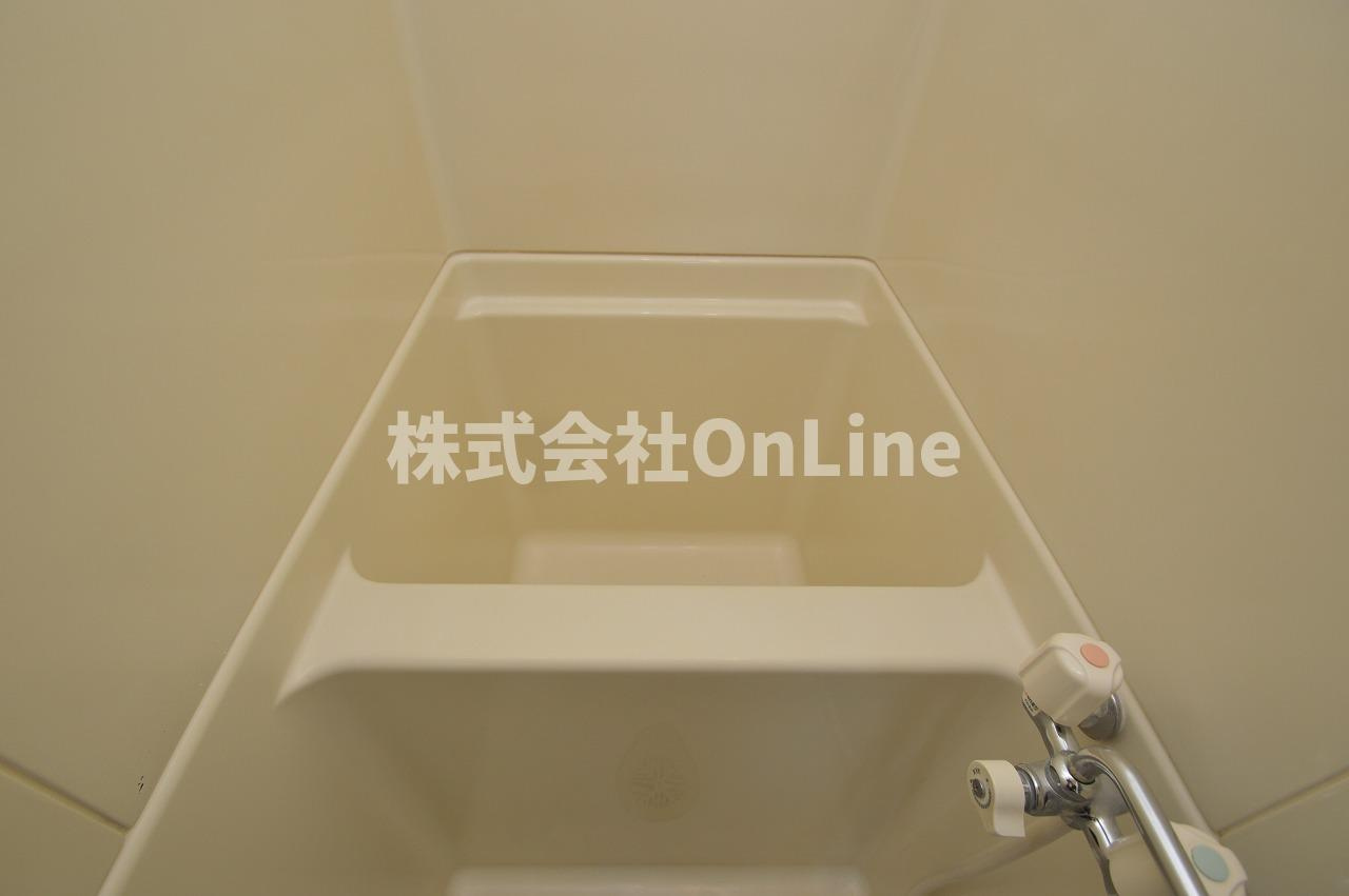 リッチフィールド小阪の浴室