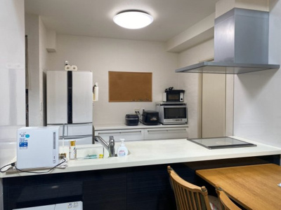 【キッチン】 | 鳥取市西品治中古戸建 | ペニンシュラ型キッチンで解放感がありＬＤに一体感があります