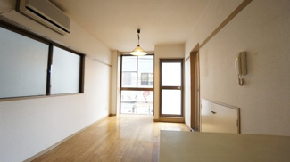 【居間・リビング】 | こぼり第２ビル