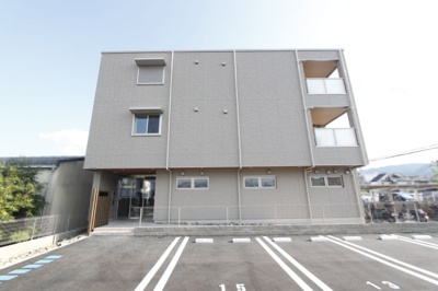 【外観】 | シャーメゾン　オーク | 外はこのようになっています