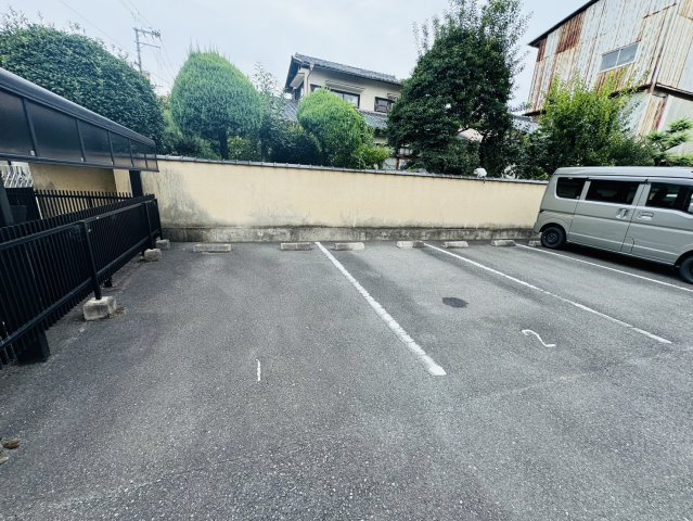 ハイツ久Ⅱの駐車場