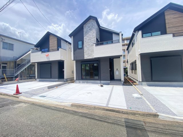 祝：成約済み　八王子市　東浅川町　新築戸建て　５期の駐車場|～仲介手数料無料☆八王子ひなた不動産～　八王子市東浅川町　新築戸建て