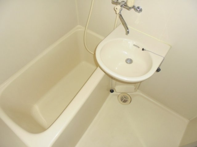 グレースビュウ国府台の浴室