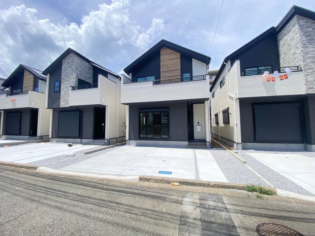 祝　成約済み　八王子市　東浅川町　新築戸建て　５期の外観|～仲介手数料無料☆八王子ひなた不動産～　八王子市東浅川町　新築戸建て