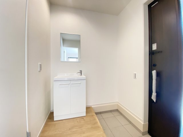 『八王子市新築戸建て』八王子市東浅川町523-5【仲介手数料無料】　５期の玄関|～仲介手数料無料☆八王子ひなた不動産～　八王子市東浅川町　新築戸建て