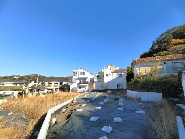 海まで8分！自然に囲まれた80坪超の海見え土地の外観