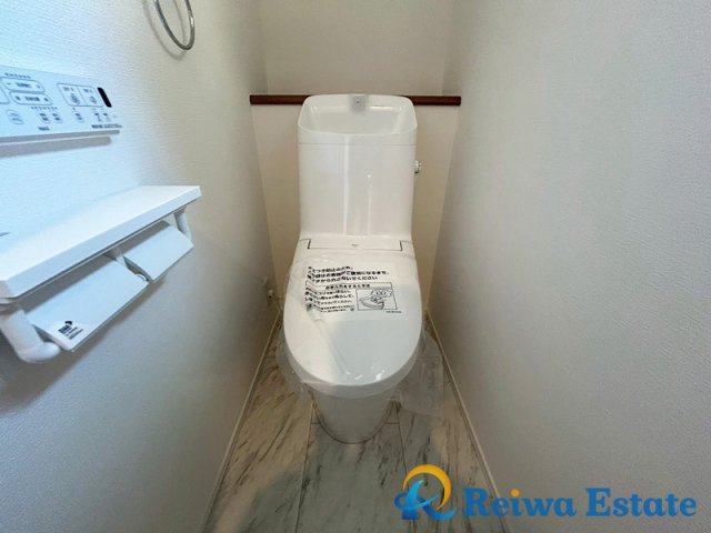 新築戸建　藤沢市辻堂東海岸1丁目のトイレ