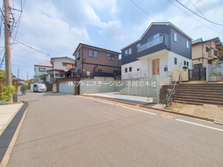 【前面道路含む現地写真】