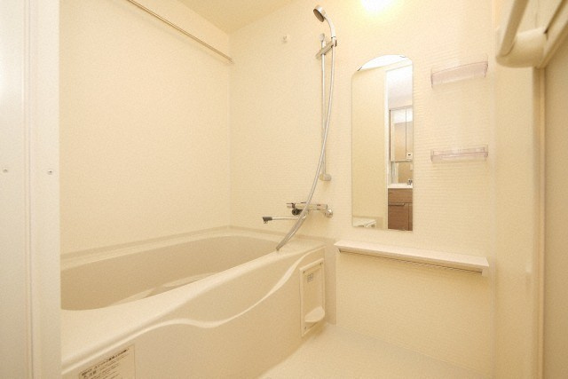 Dimora靭公園の浴室