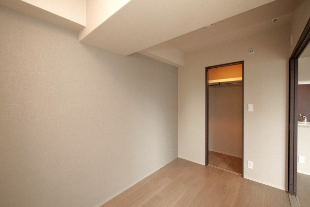 Dimora靭公園の居間・リビング