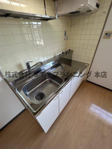 仲介手数料０円！ミラ川名のキッチン