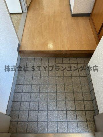 仲介手数料０円！ミラ川名の玄関