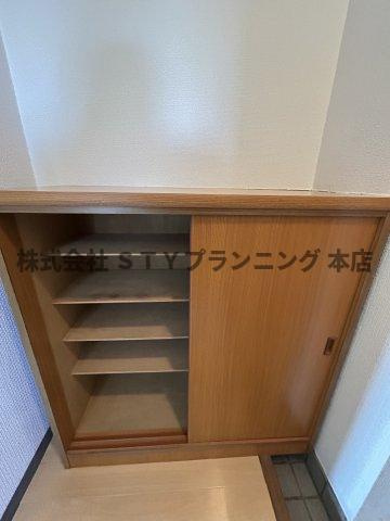 仲介手数料０円！ミラ川名の収納