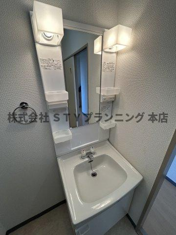 仲介手数料０円！ミラ川名の独立洗面台