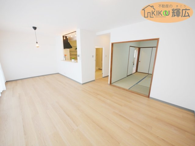 【居間・リビング】 | 藤和東加古川ハイタウンＢ棟　1階