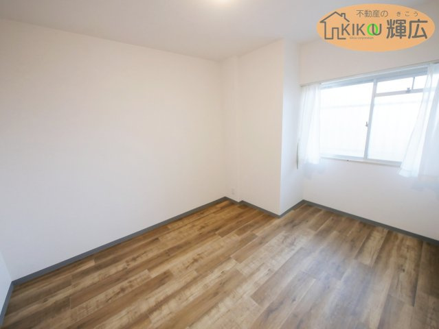 【洋室】 | 藤和東加古川ハイタウンＢ棟　1階