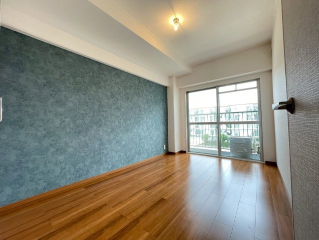 ◆ペット可◆室内リフォーム済◆近鉄新田辺駅徒歩３分◆３階南向き３ＬＤＫ◆エクセルハイツ新田辺１号棟の洋室|洋室