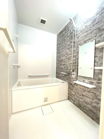 ◆ペット可◆室内リフォーム済◆近鉄新田辺駅徒歩３分◆３階南向き３ＬＤＫ◆エクセルハイツ新田辺１号棟の浴室|浴室