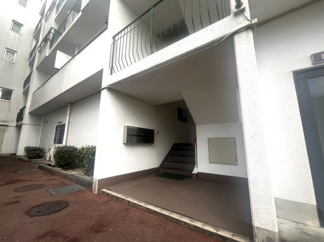 ◆ペット可◆室内リフォーム済◆近鉄新田辺駅徒歩３分◆３階南向き３ＬＤＫ◆エクセルハイツ新田辺１号棟の外観|外観