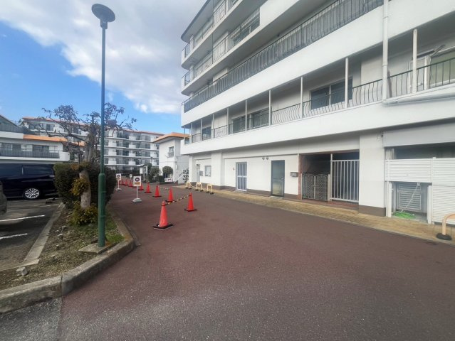 ◆ペット可◆室内リフォーム済◆近鉄新田辺駅徒歩３分◆３階南向き３ＬＤＫ◆エクセルハイツ新田辺１号棟の外観|外観