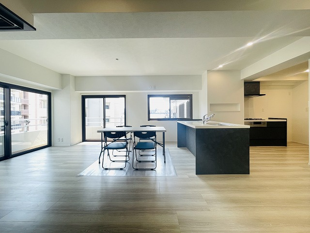 【居間・リビング】 | レジデンス高宮