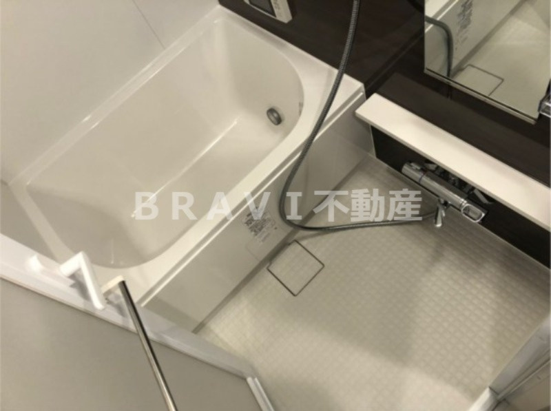 アーバネックス大阪天満橋 BRAVI不動産の浴室|【アーバネックス大阪天満橋】テレビ付きお風呂で快適