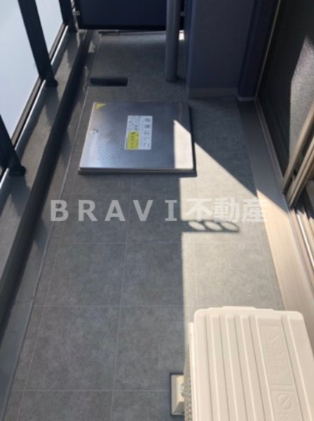 アーバネックス大阪天満橋 BRAVI不動産のバルコニー|【アーバネックス大阪天満橋】綺麗なバルコニー