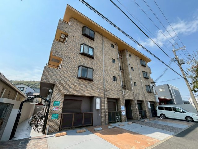 サンパレス山崎の外観