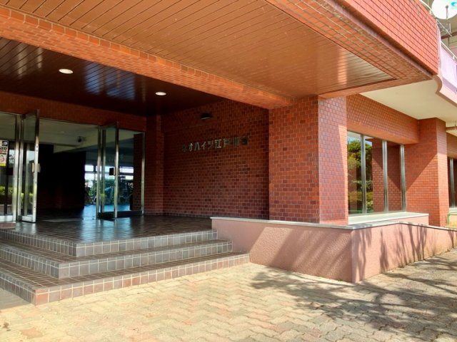 ネオハイツ江戸川台Ａ棟のエントランス|落ち着いたエントランスです