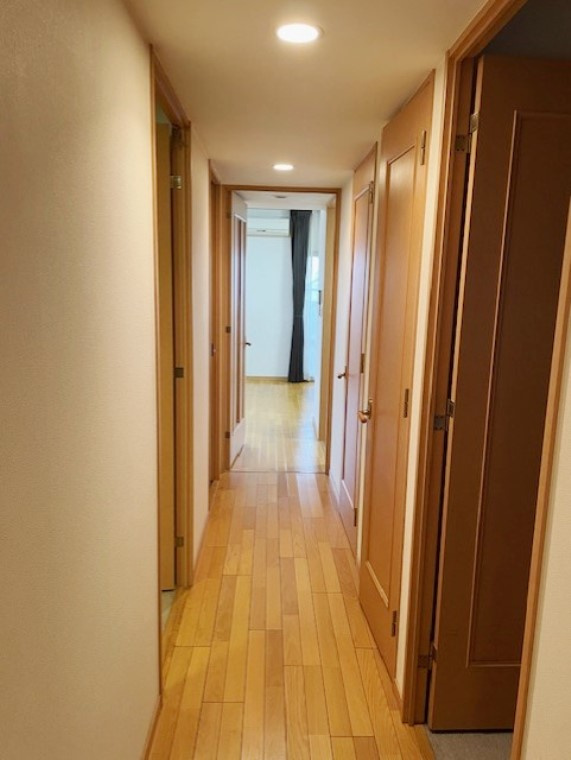 ネオハイツ江戸川台Ａ棟のロビー|落ち着いたロビーです