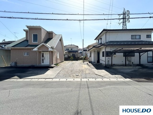中古戸建　佐野市若松町　積水ハウス施工の前面道路含む現地写真|前面道路含む現地写真です