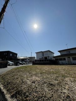 【外観】 | 建築条件なし！約81.98坪。
陽当たり良好角地♪