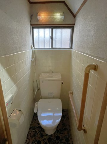 南上宿貸戸建のトイレ