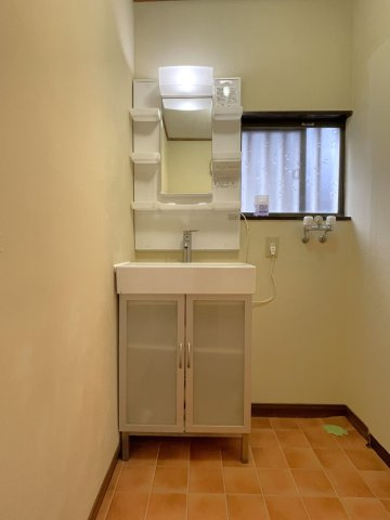 南上宿貸戸建の洗面所