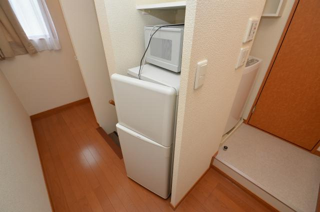 中間市深坂１丁目のアパートのキッチン