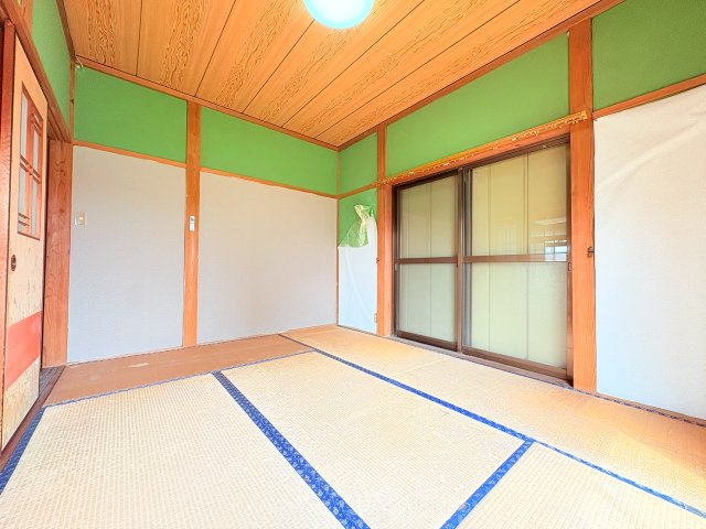 室岡店舗戸建の和室