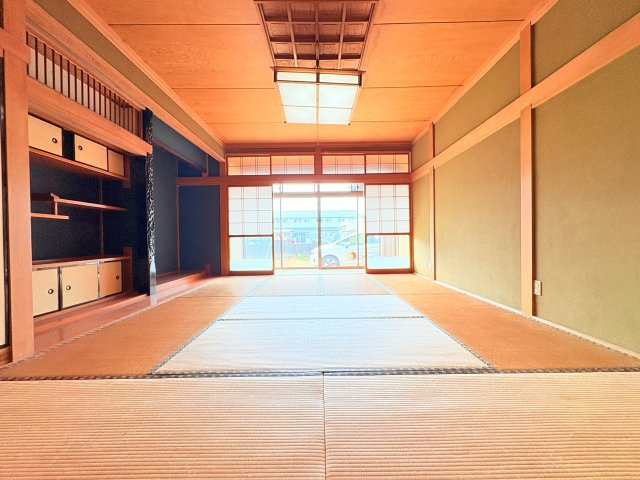 室岡店舗戸建の和室