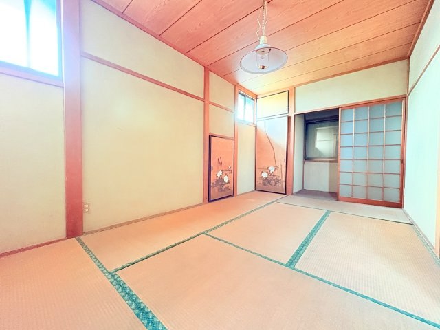 室岡店舗戸建の和室