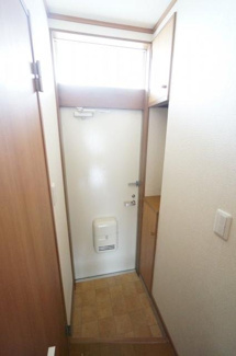 【玄関】 | フラワーコーポラス | ※同物件・反転タイプの写真です。