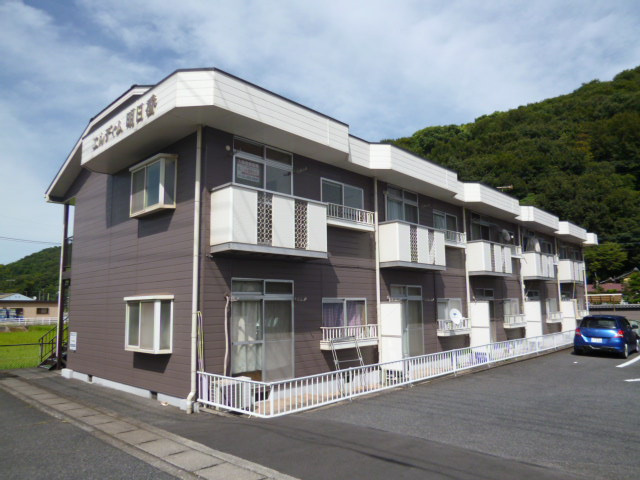 倉敷市福田町古新田のアパートの外観
