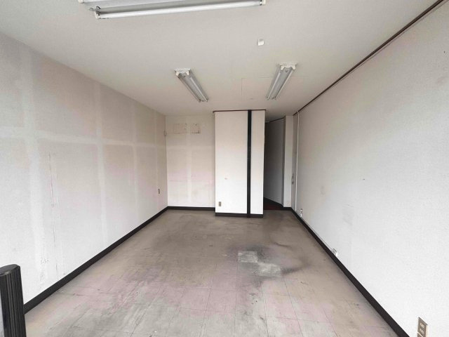 【内装】 | 山本店舗（一部）