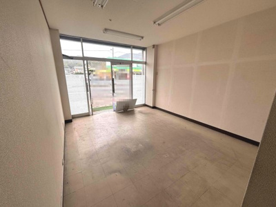 【内装】 | 山本店舗（一部）