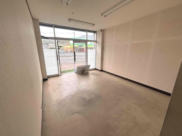 【内装】 | 山本店舗（一部）