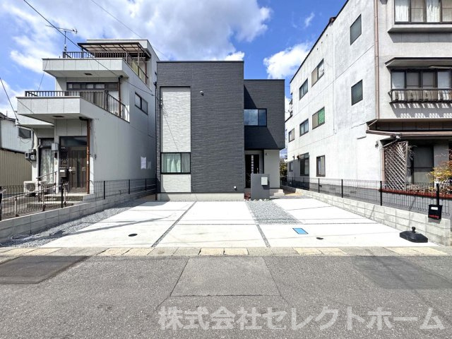 制震＆サンルームを備えた家事楽の家：松永町5丁目 限定1棟の前面道路含む現地写真|★先着順販売受付開始！
制震＆サンルームを備えた家事楽収納力の家：松永町5丁目 限定1棟
◎JR 松永駅徒歩11分
◎暮らしやすさを極めた人気の新築戸建
◎見学随時対応中！ご希望日時お知らせください