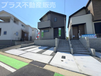 【外観】 | 現地写真。プラス不動産販売なら、現場の全ての棟をまとめてご見学頂けます。