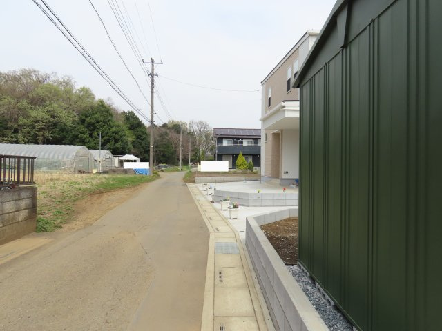 川越市笠幡売地の前面道路含む現地写真