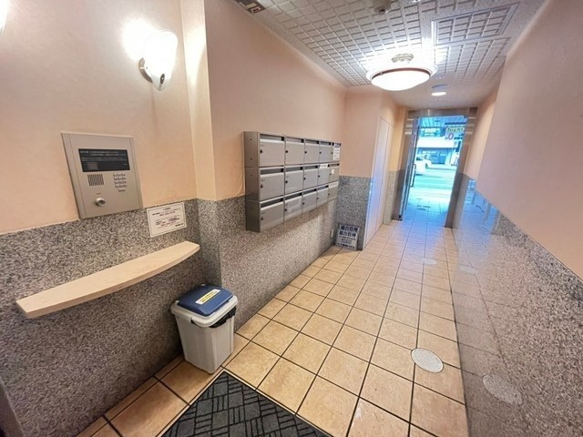 【エントランス】メゾン・ド・ピュア 