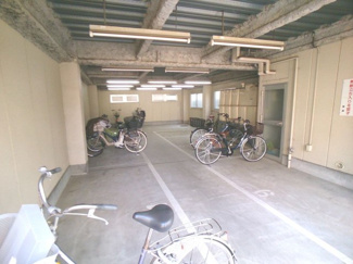 【駐車場】 | 1階が駐輪場になっています