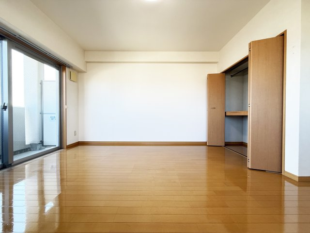 ルガーノ杉井流の内装