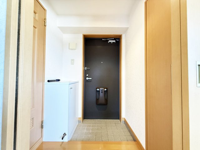 ルガーノ杉井流の玄関